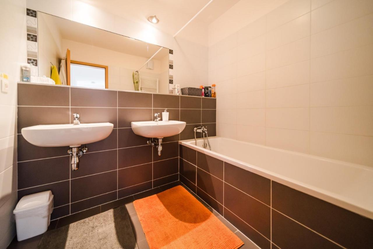 Apartment Comfy On The 20th Floor & Free Parking *