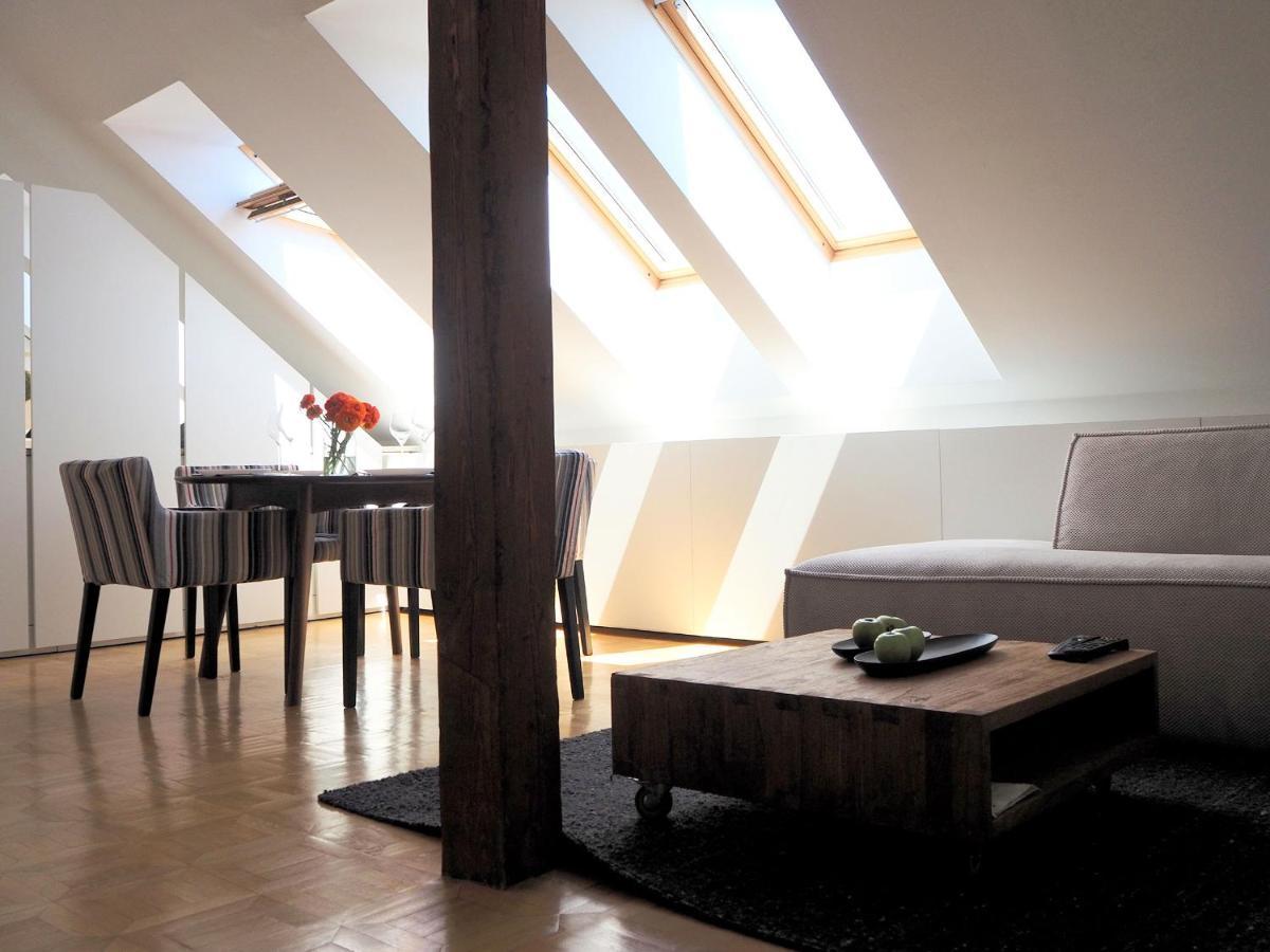 Vynimocny Apartman V Staromestskej Vile S Vyhladom Na Hrad Apartment
