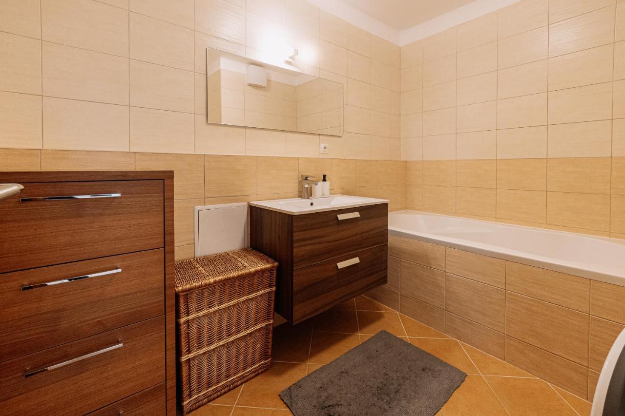 Family Parking Slot Included! Apartment Bratislava