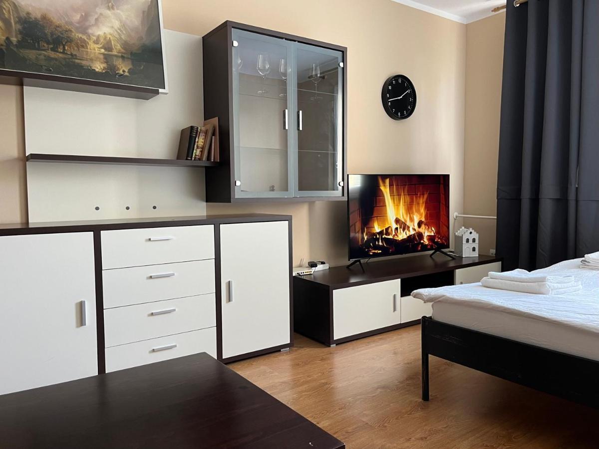 Elegant Escape - Free Parking, Easy Access To Centre Apartment