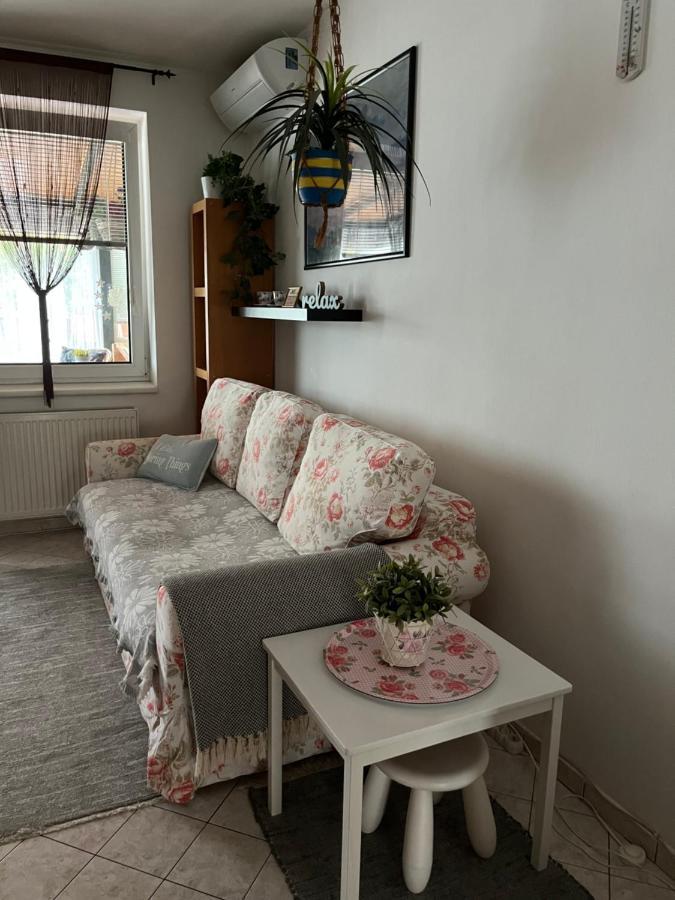 Terrace S 1 Spalnou Sofia-parking & Wifi