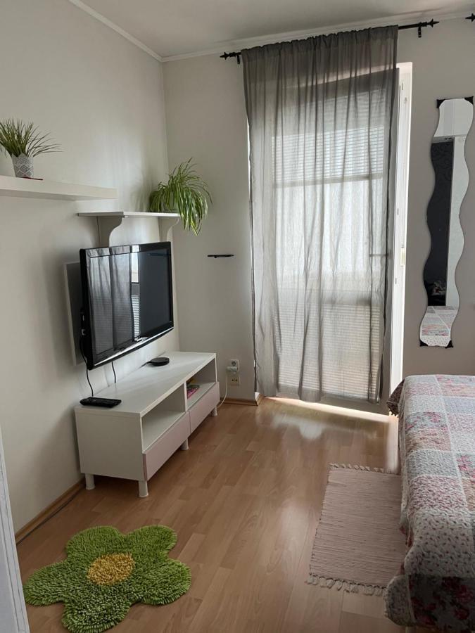 Apartment Terrace S 1 Spalnou Sofia-parking & Wifi