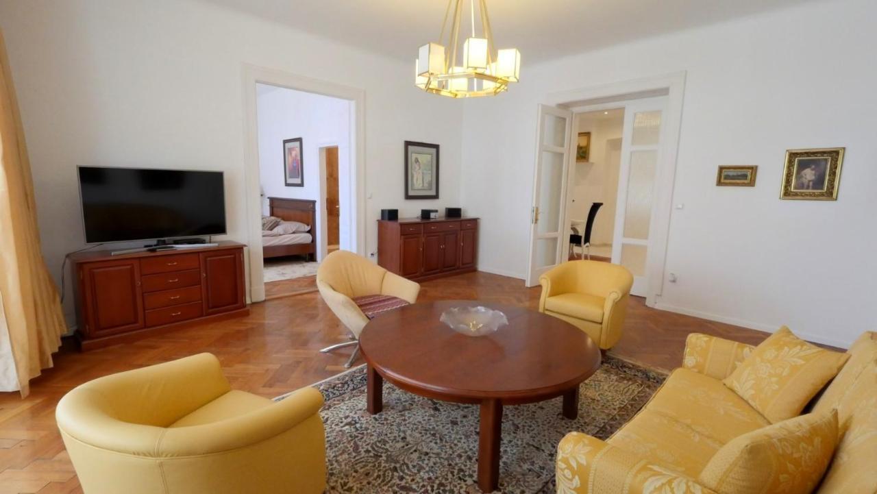 Velky 3i Apartman V Centre Mesta *