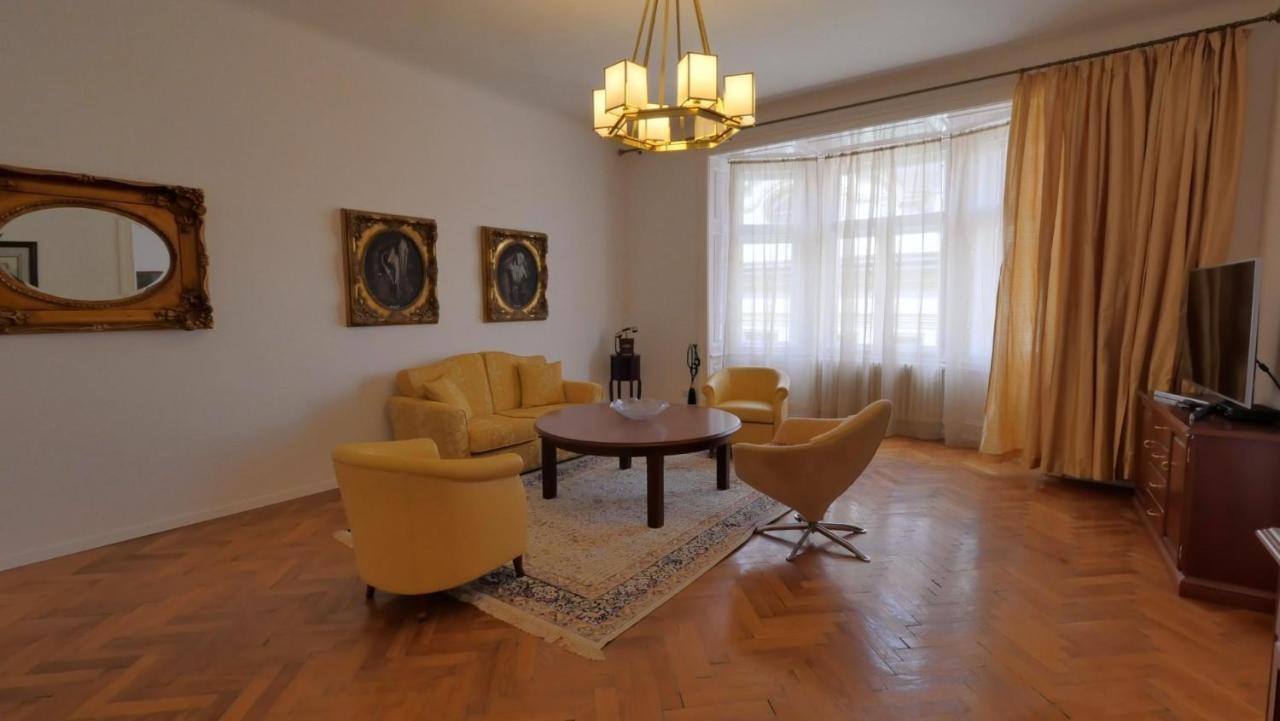 Velky 3i Apartman V Centre Mesta *