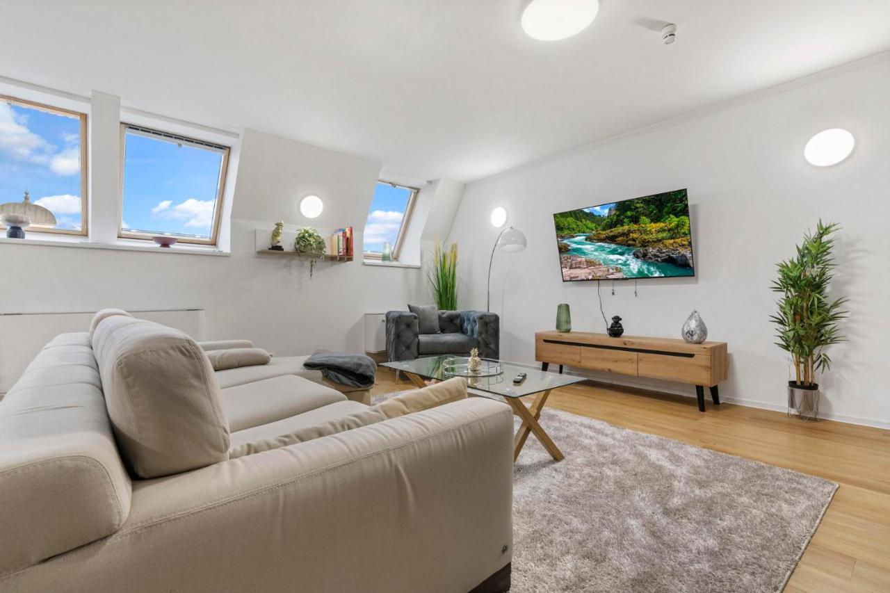 Family Hub In Centre Apartment