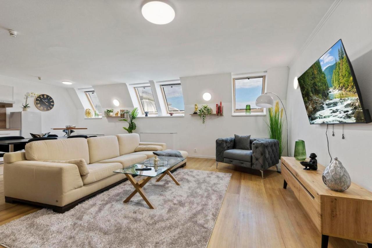 Family Hub In Centre *