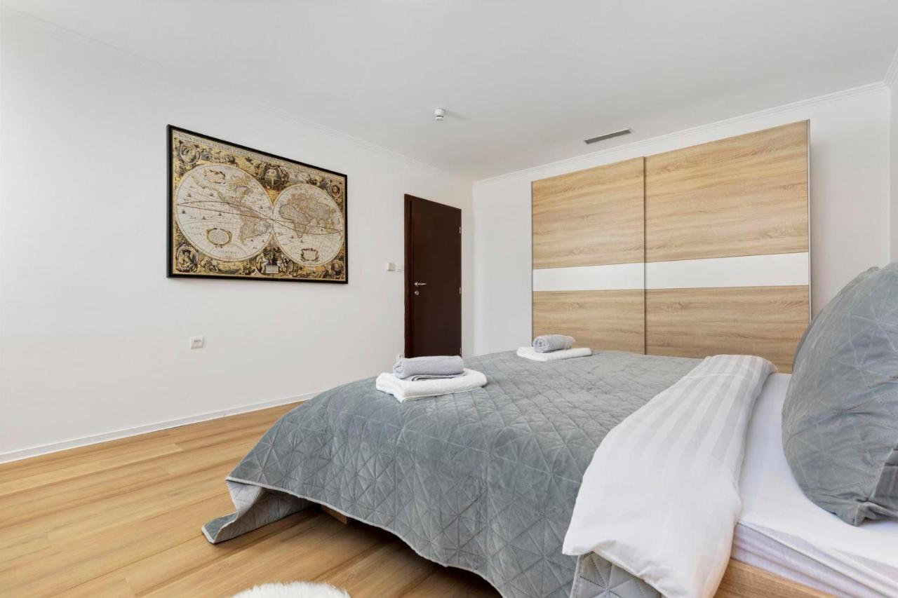 Apartment Family Hub In Centre