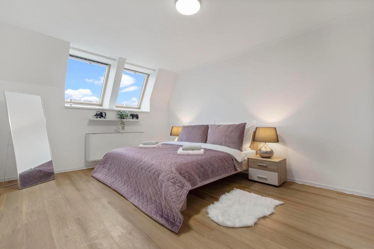Family Hub In Centre Apartment