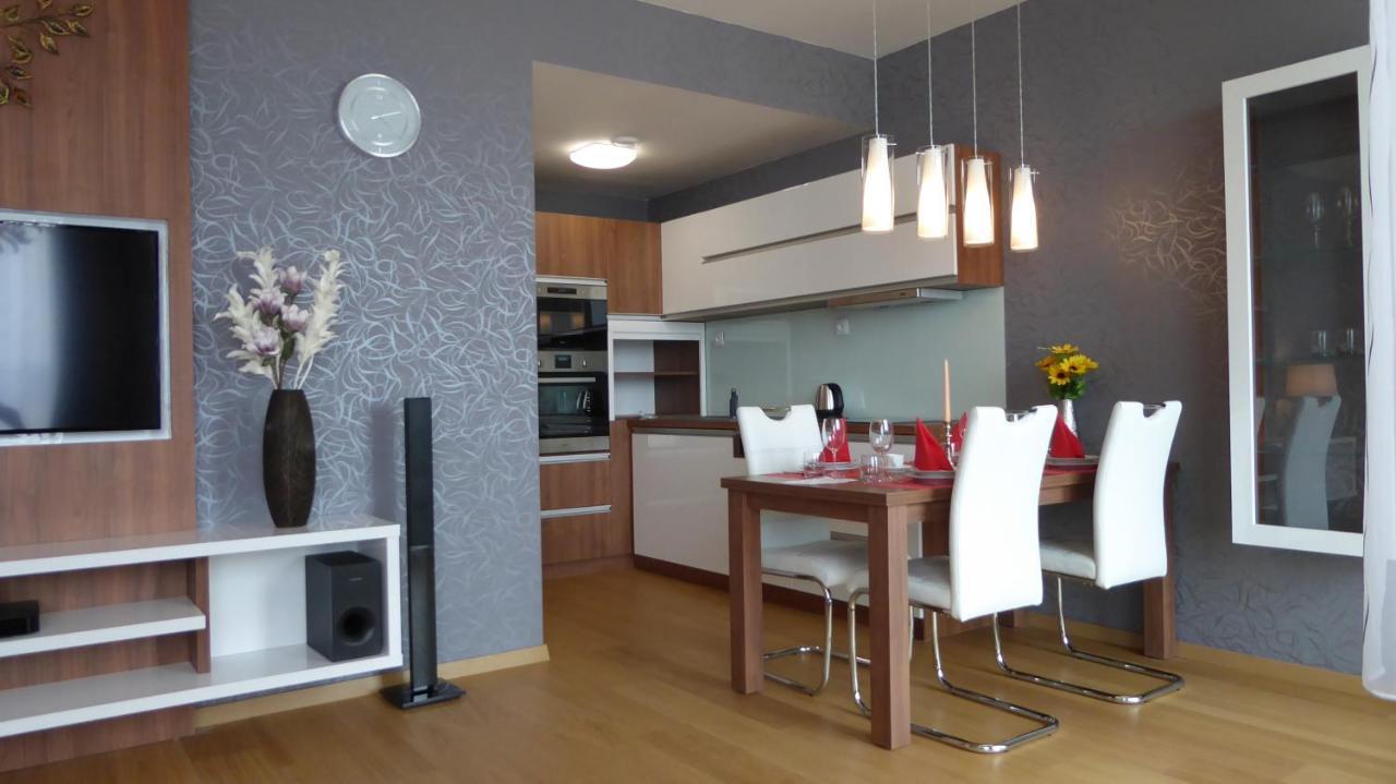 Apartment Modern With A View Of Slavin