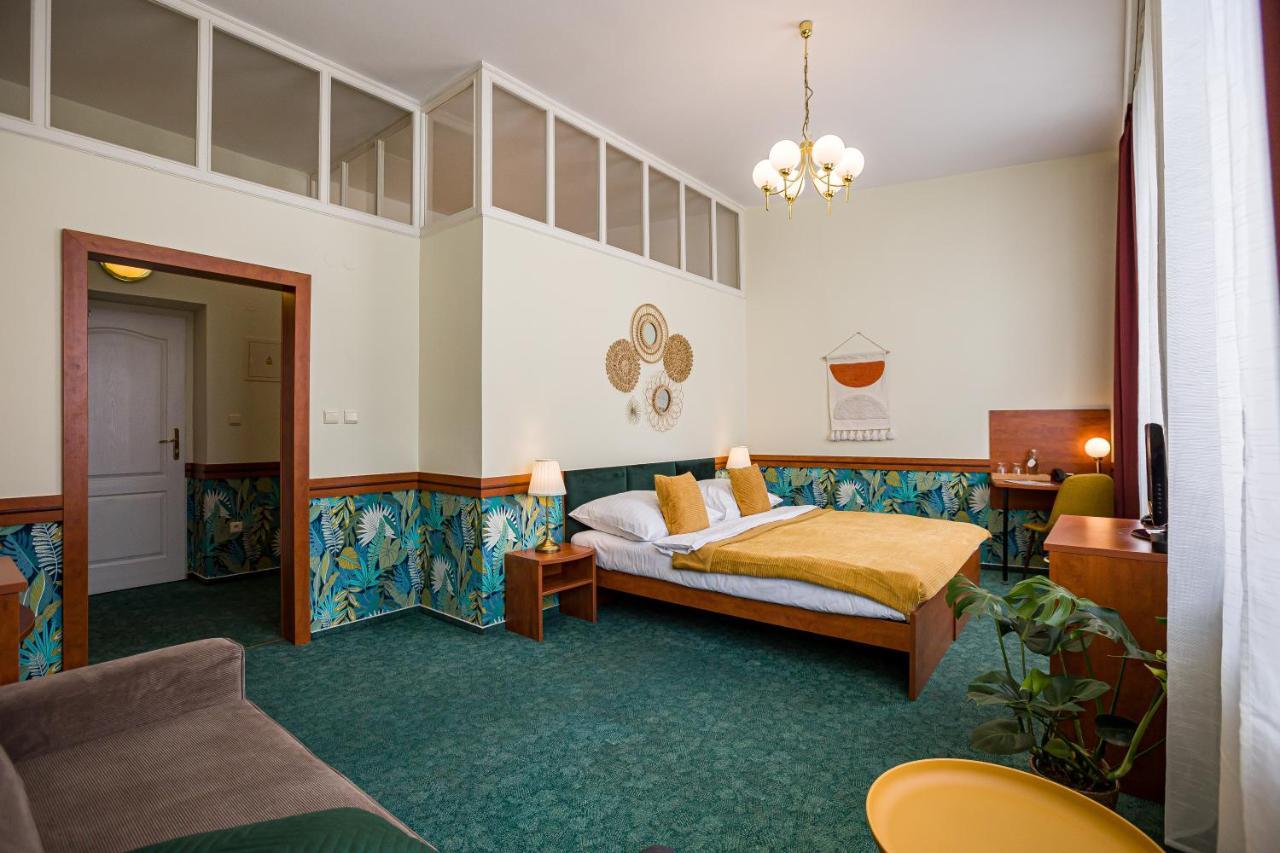 Arcus Garden 3*