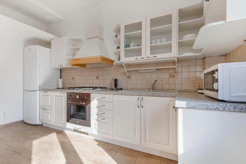 Exclusive In Centre * Pressburg