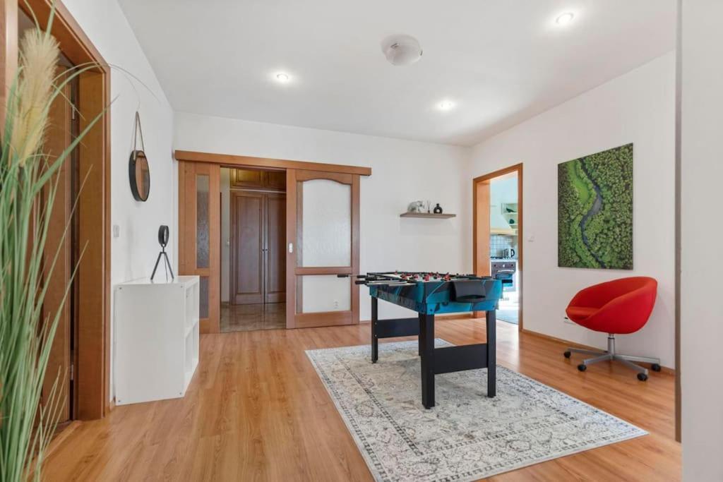 Apartment Exclusive In Centre *