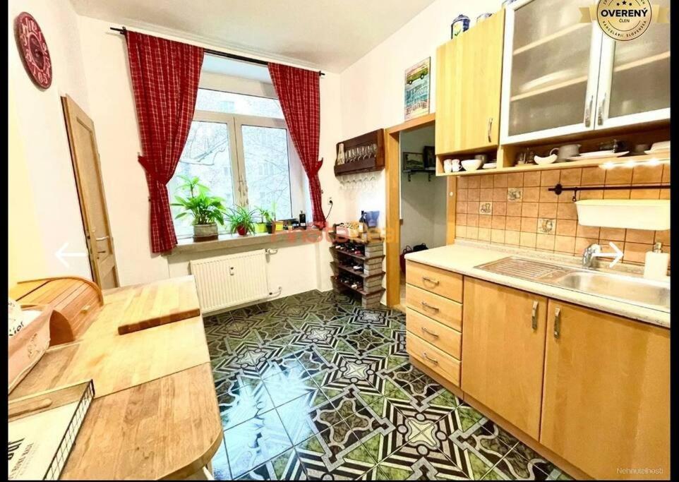 Economy 2 Min From The Main Station *