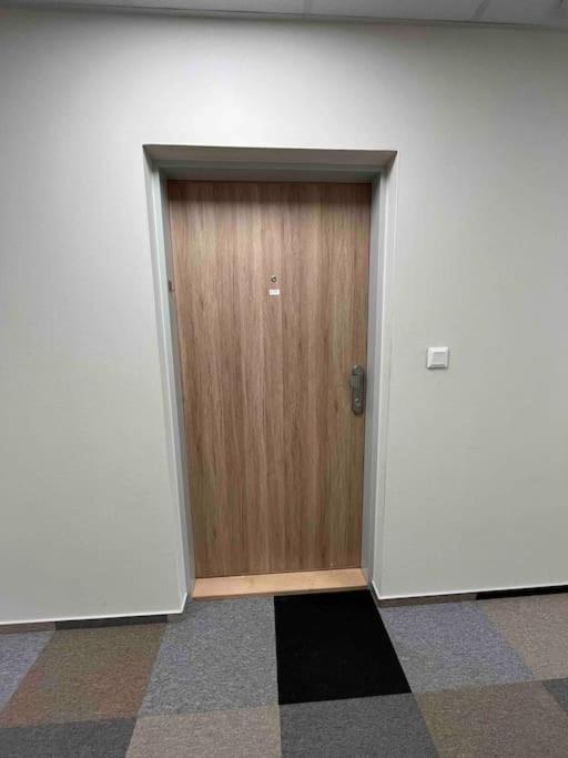 Moderny Apartman S Terasou