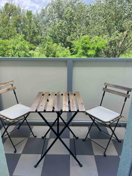 Moderny Apartman S Terasou Apartment
