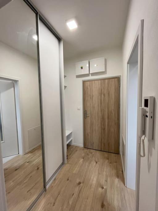 Apartment Moderny Apartman S Terasou *