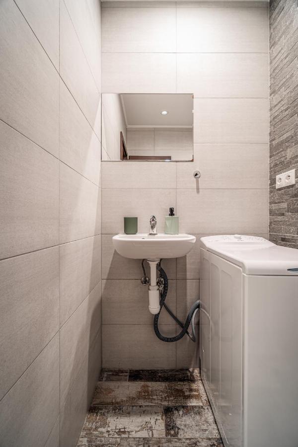 By Pyramid - Michal Apartment