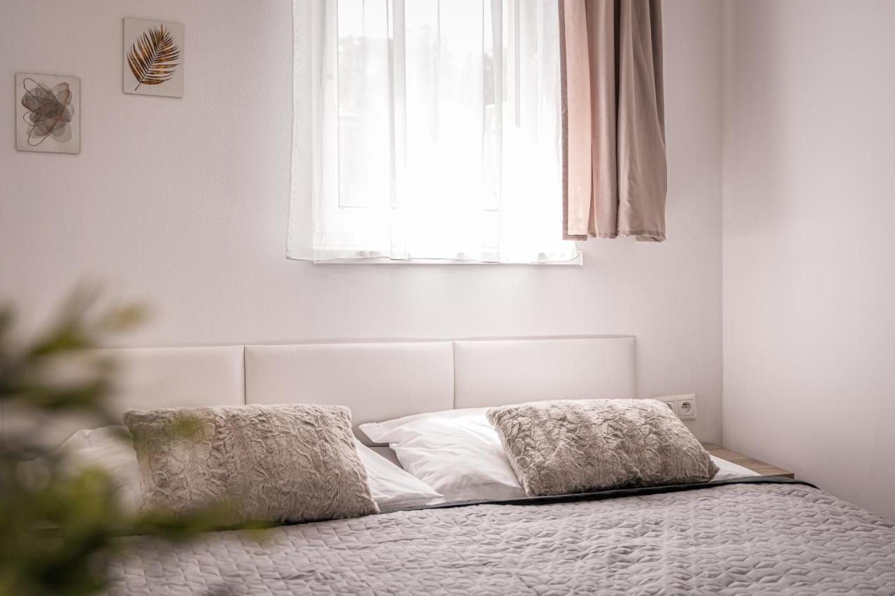 By Pyramid - Michal Apartment *