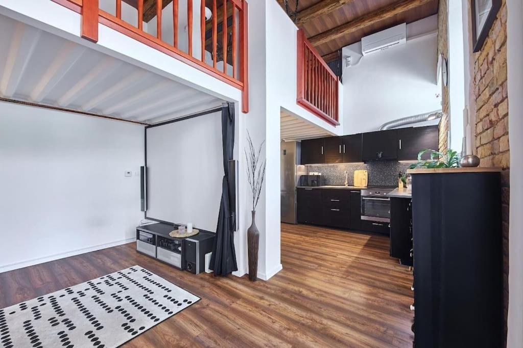 Cozy Loft With Terrace In The City Center * Bratislava