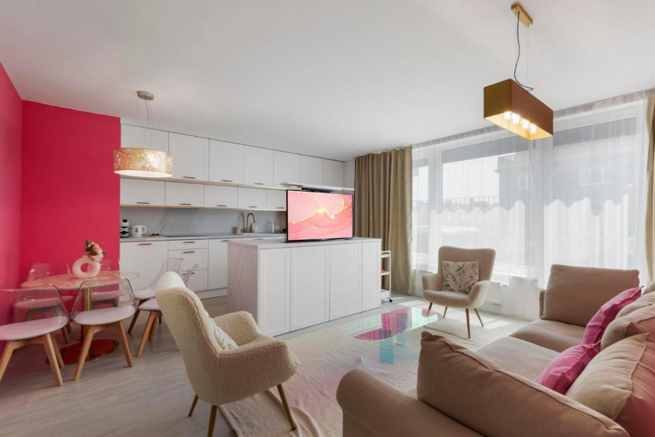 Apartment Lam Pink - Jacuzzi - Ac - Ps4 *