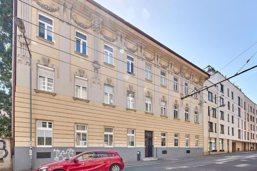Cozy Loft With Terrace In The City Center