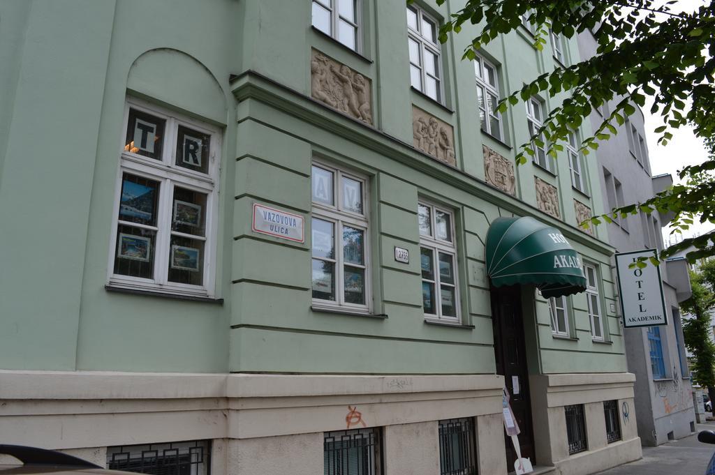 Hotel Akademik 2*