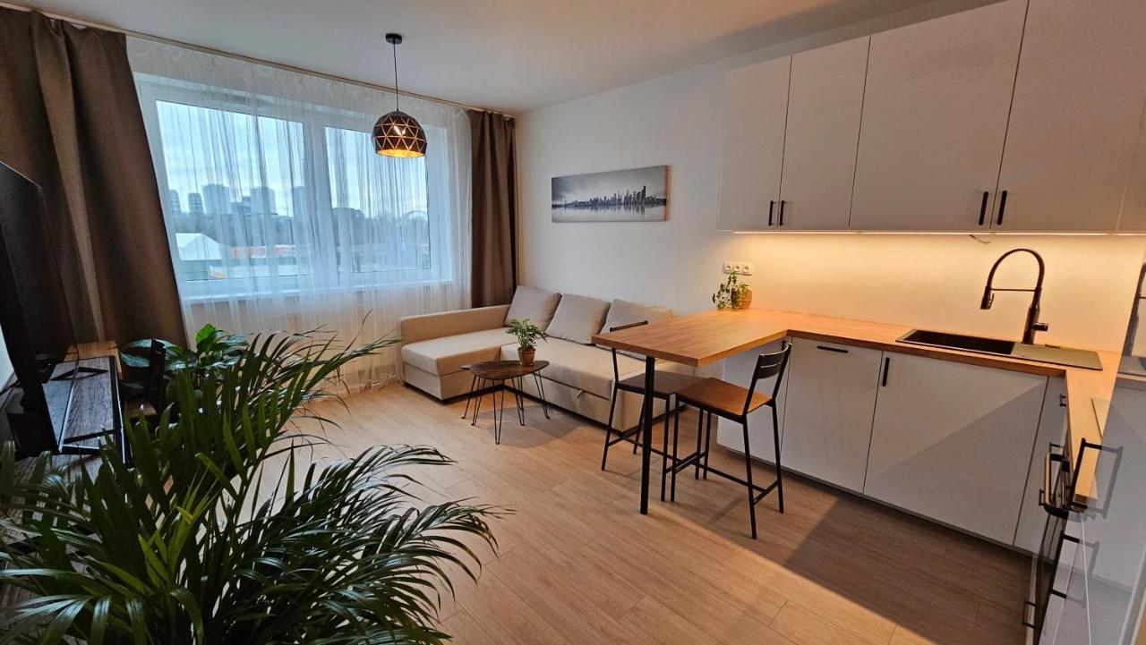 2 With Terrace, New Building, 413 *