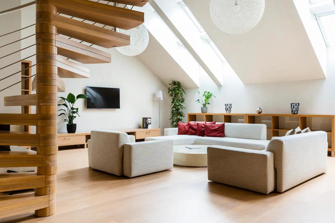 Roset & 4* Bratislava
