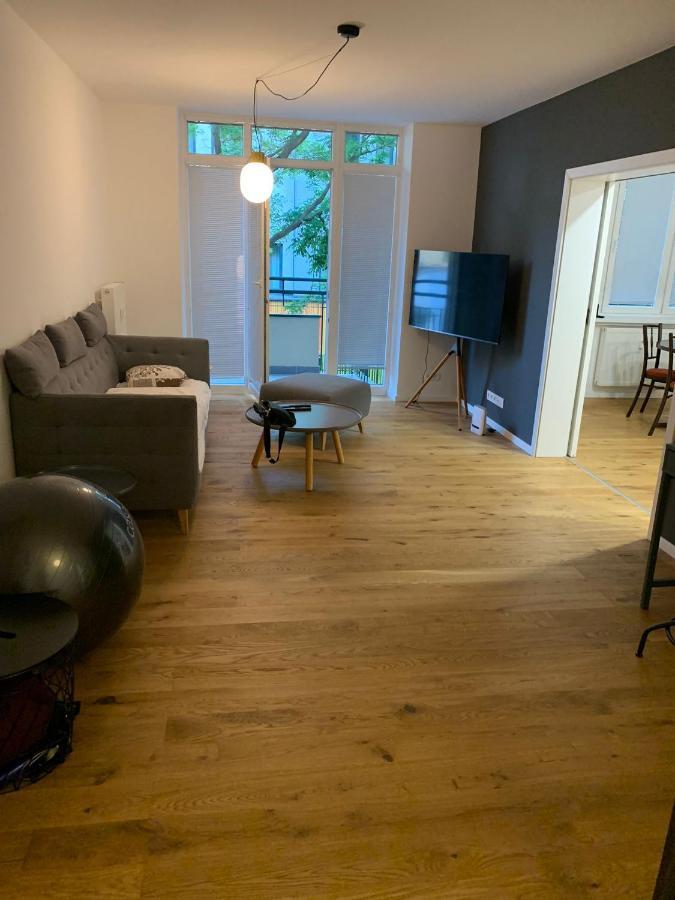 Orient Express Paris-pressburg By Zazi Apartment Bratislava