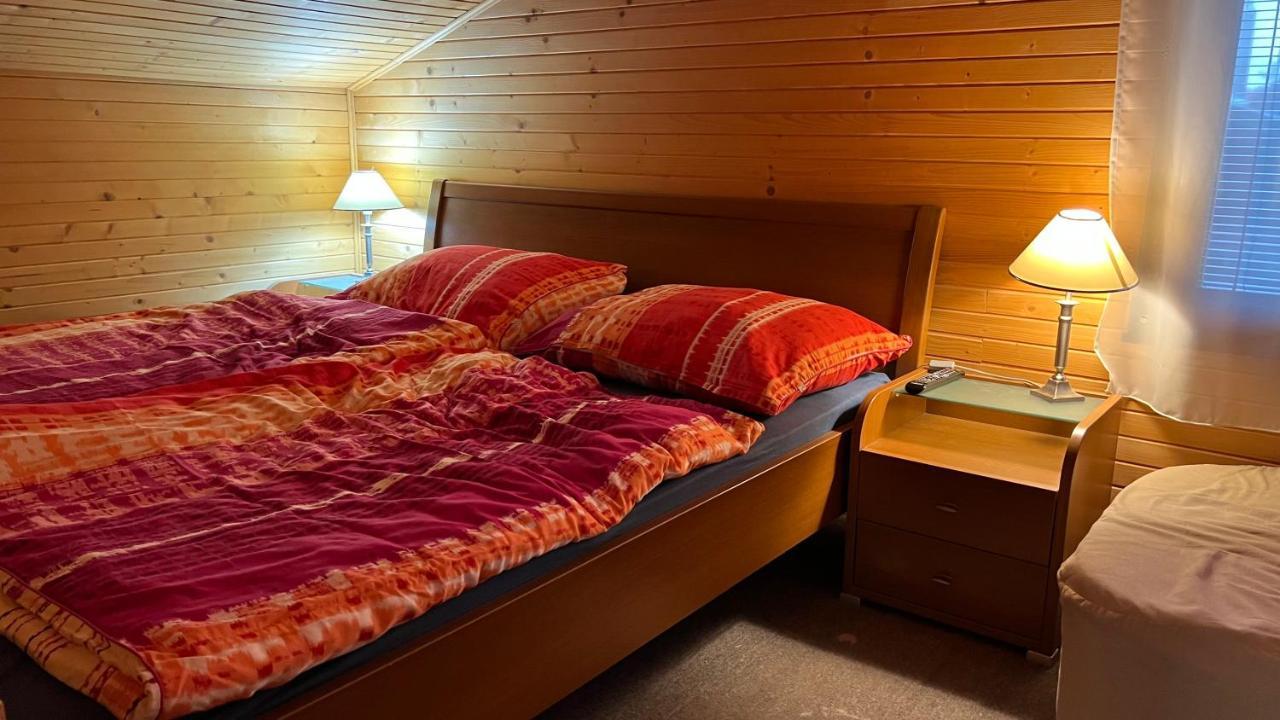 Botel Houseboat - Beacon Of Happiness