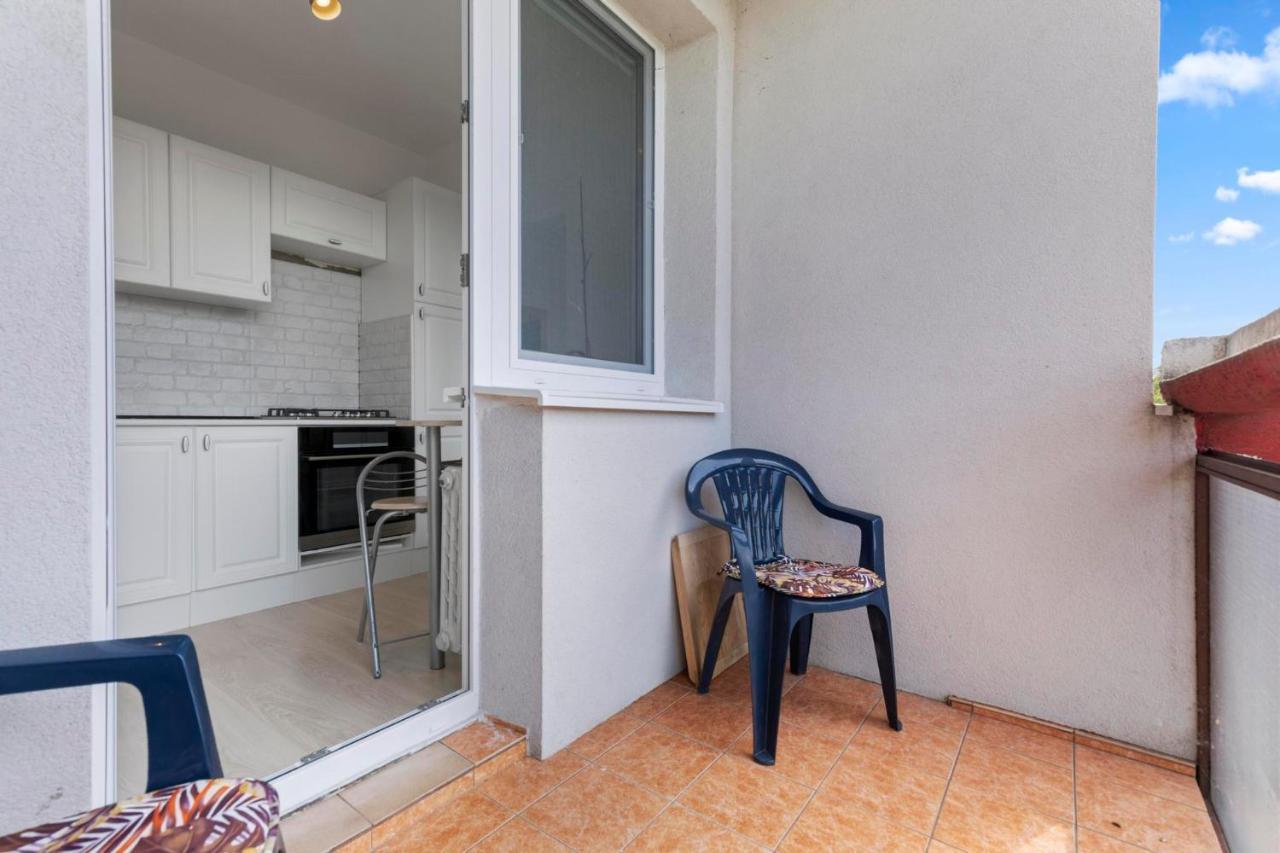 20 Minutes From Center W Netflix, Coffee Or Tea & Parking * Bratislava
