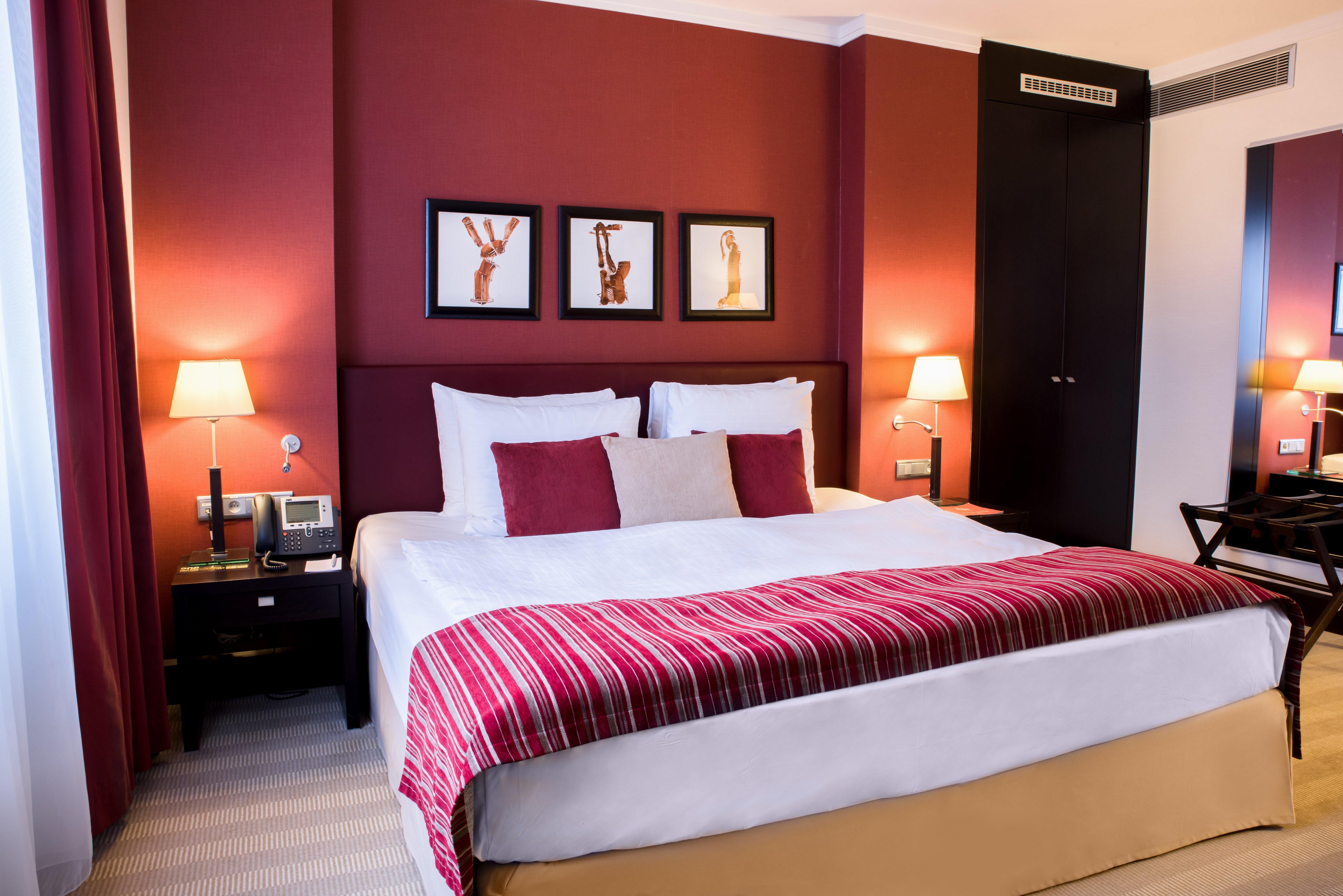 Crowne Plaza By Ihg