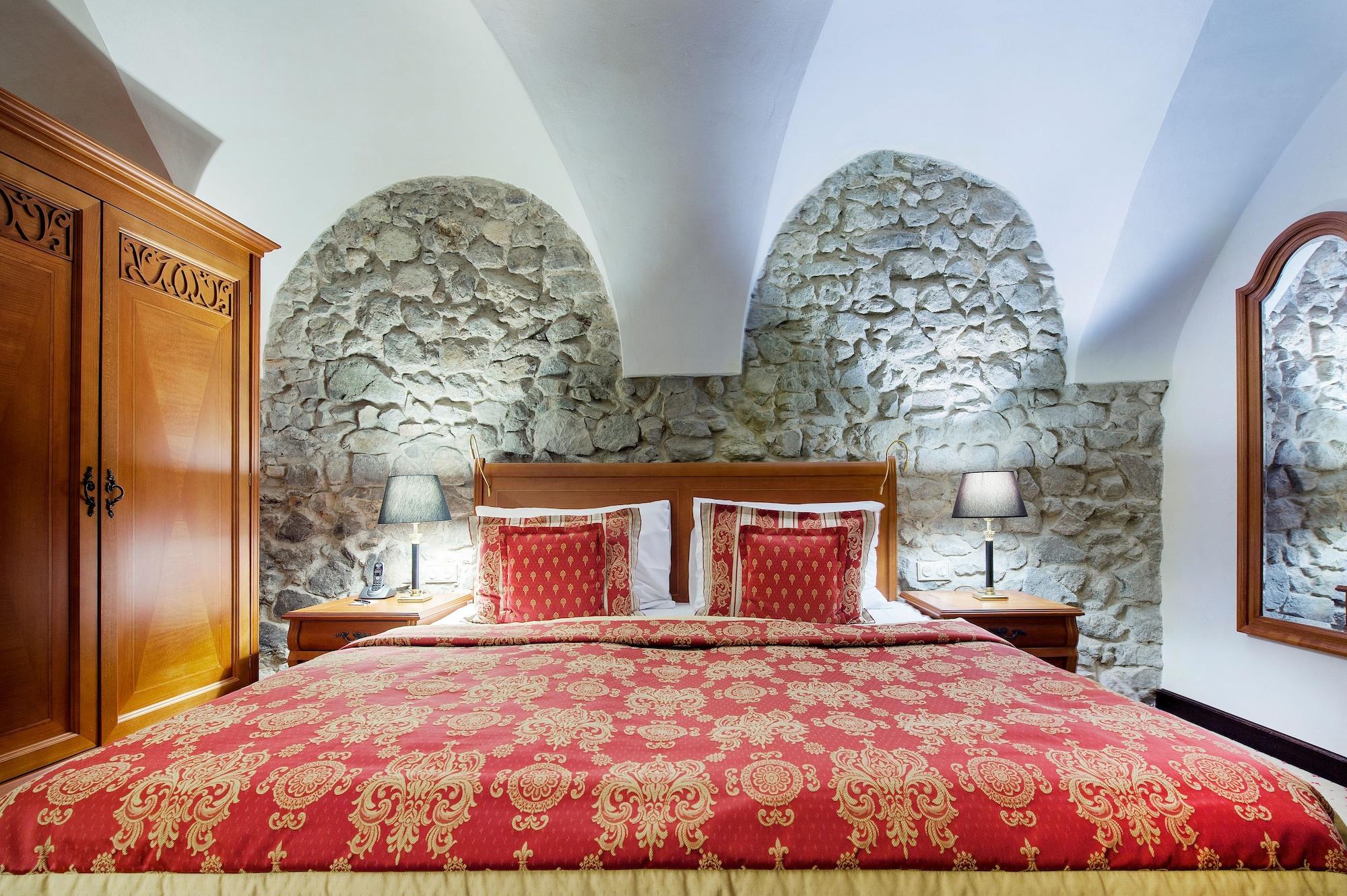 Arcadia Boutique 4*