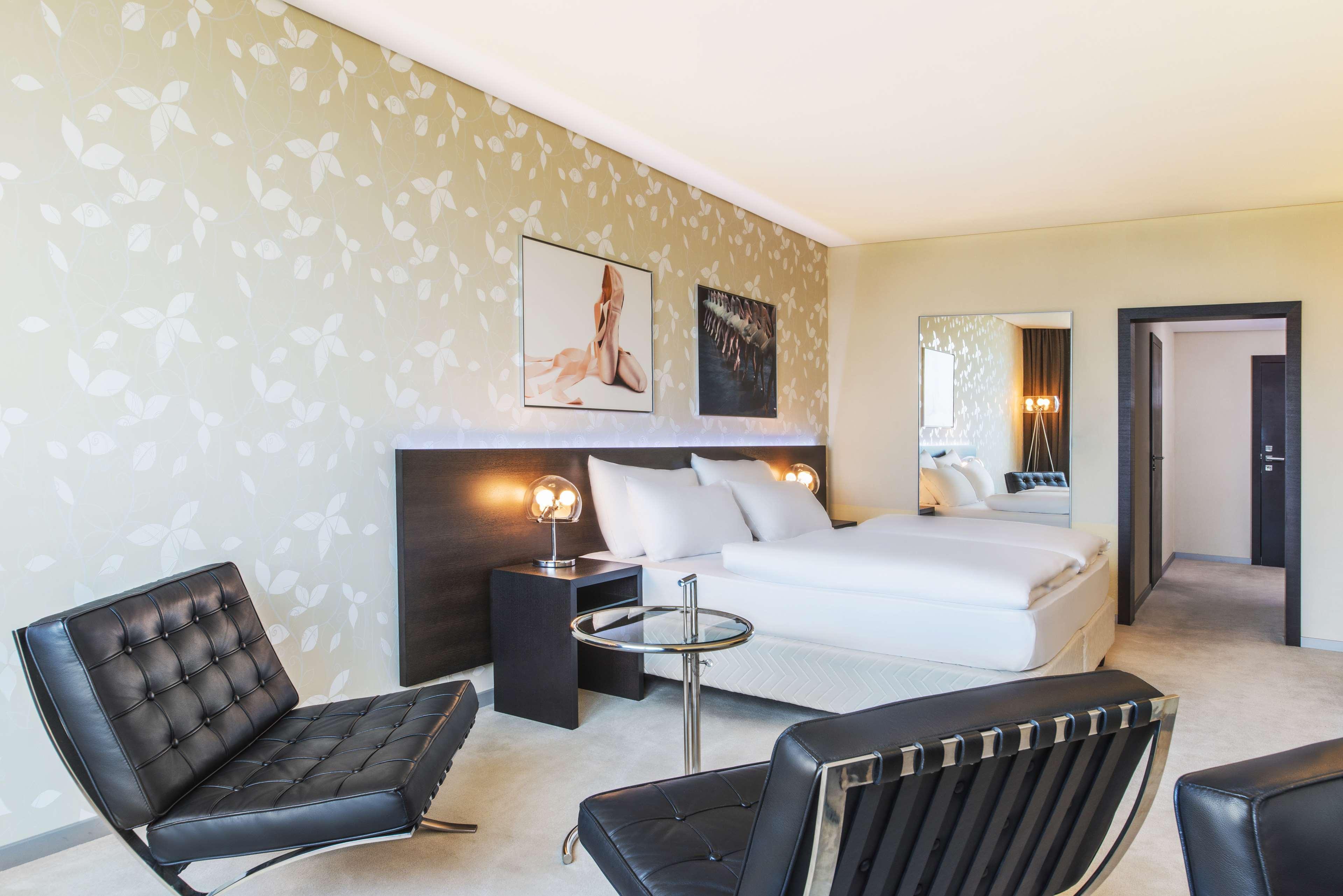 Hotel Nh Gate One 4*
