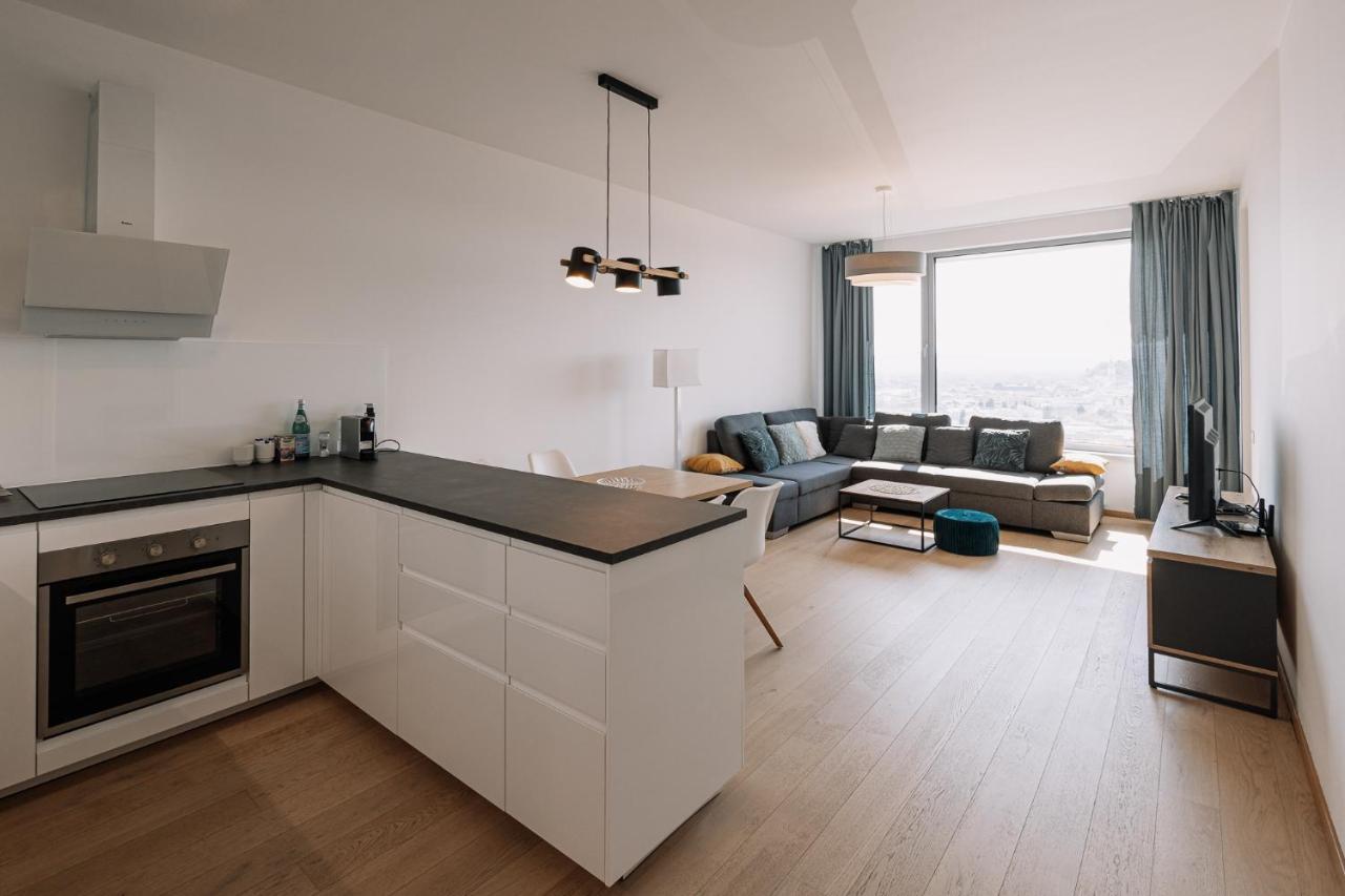 Skau Blue In Sky Park 21 Floor 2 Tower Panoramic View Free Parking *