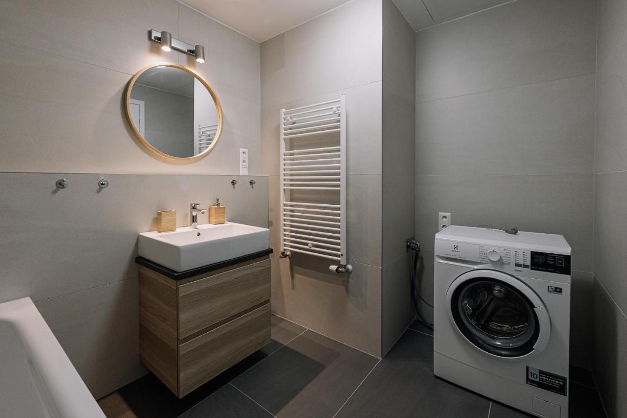 Skau Blue In Sky Park 21 Floor 2 Tower Panoramic View Free Parking * Pressburg