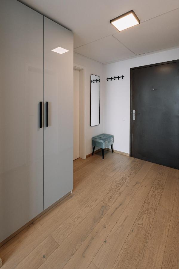 Skau Blue In Sky Park 21 Floor 2 Tower Panoramic View Free Parking Apartment Bratislava