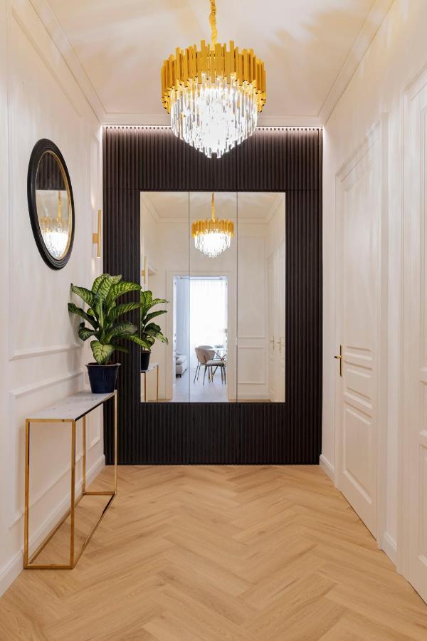 Geneve - Old Town Apartment *