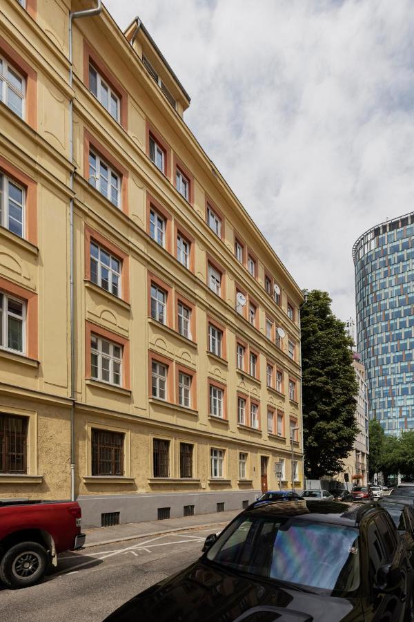 Geneve - Old Town * Bratislava