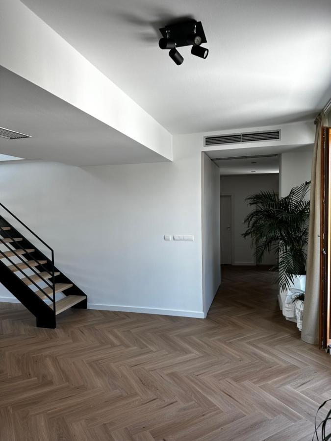 Apartment Luxury Penthouse At The Historical Centre With Free Parking *