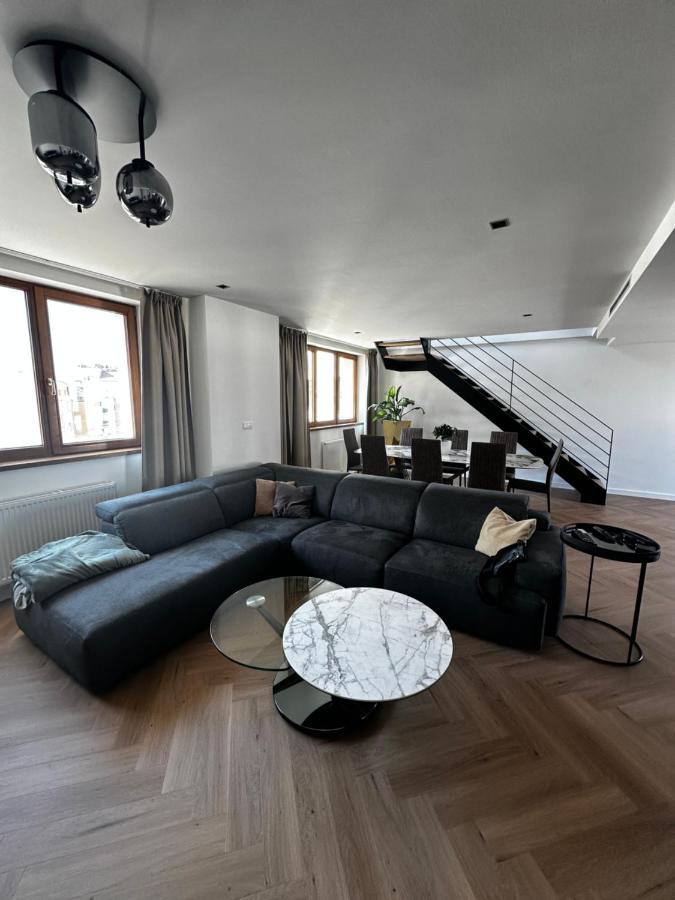 Apartment Luxury Penthouse At The Historical Centre With Free Parking