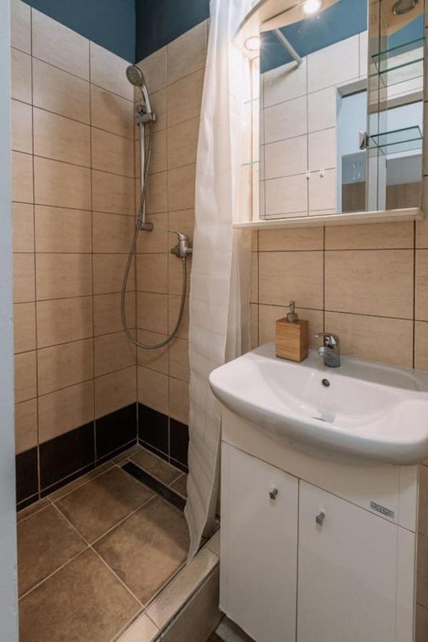 Stadiumside Studio Apartment Pressburg