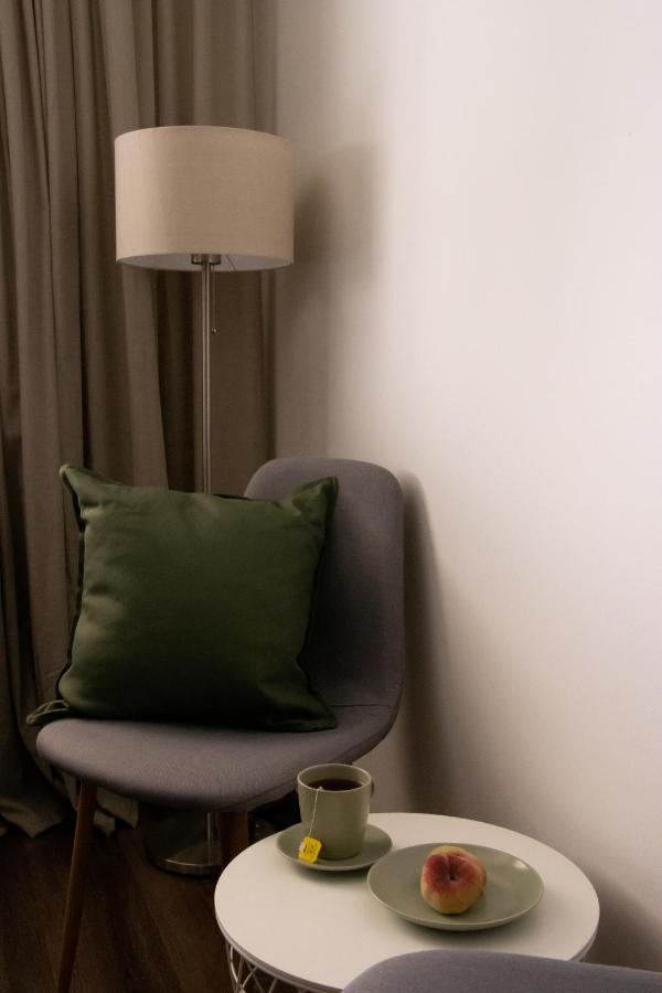 Apartment Spacious 3-bedroom Modern - Newly Furnished *