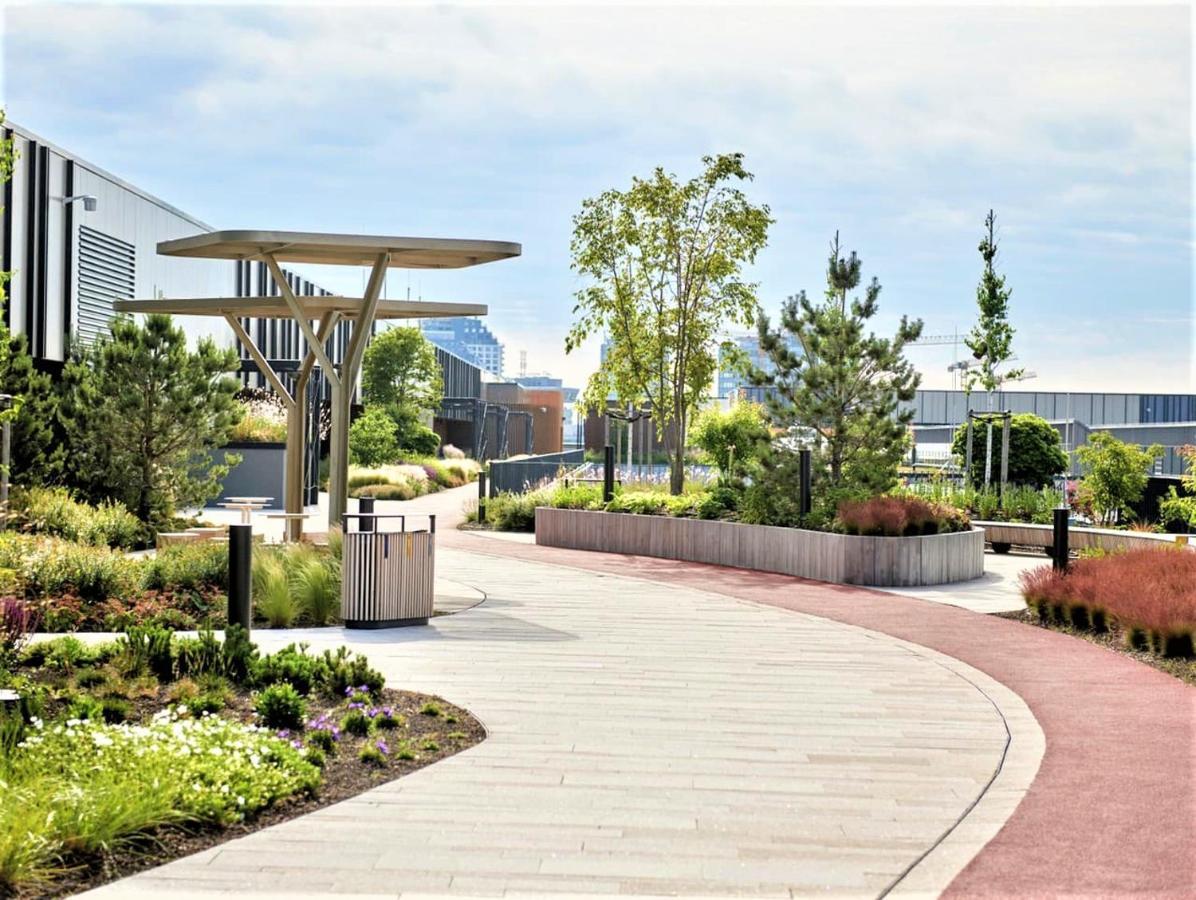 Prestigious Sky Park - View - Traveller Awards 2024 Apartment
