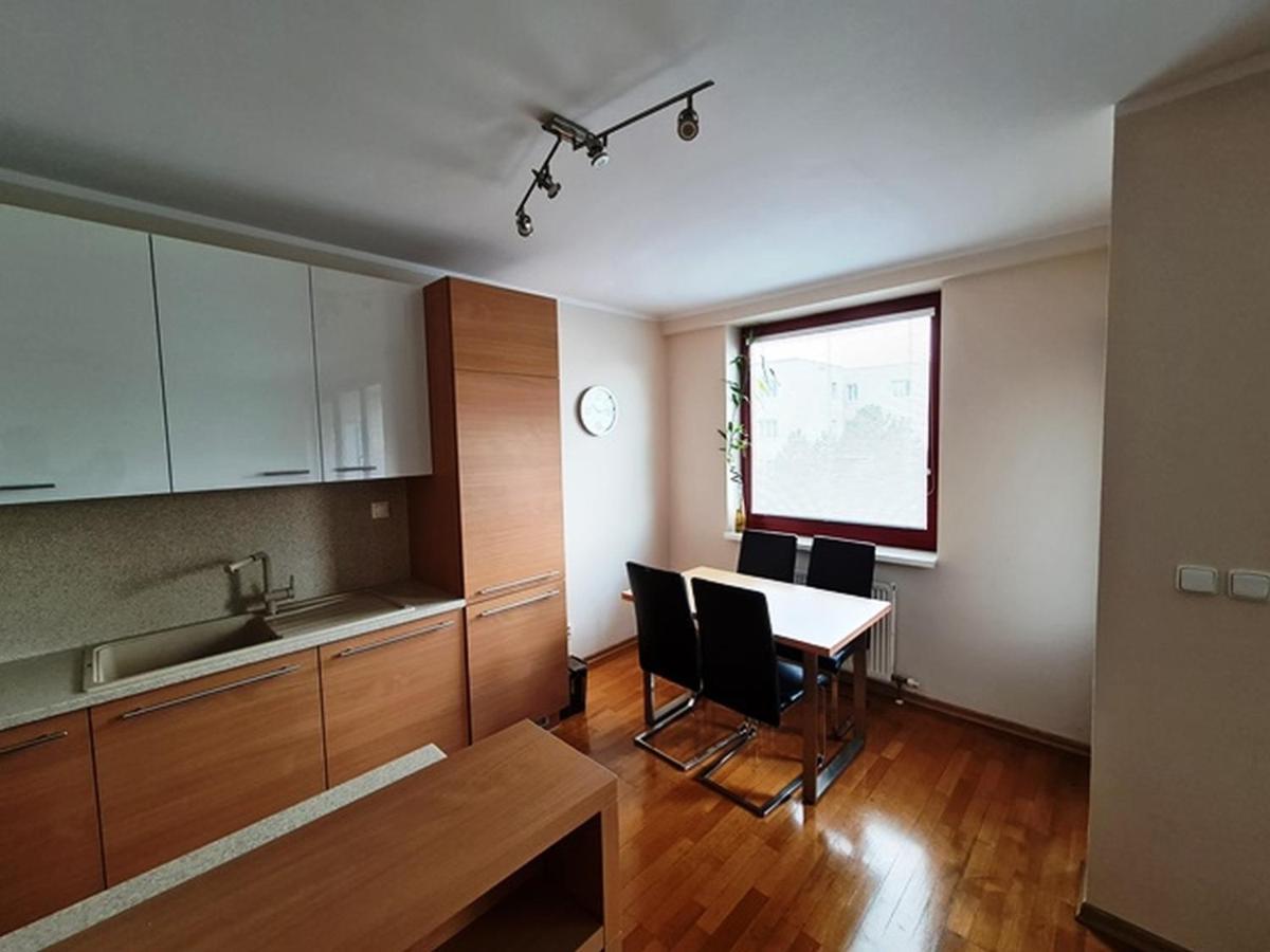 'active Life' - Near To Hockey, Football And Basketball Stadium, Vivo Shopping Center - Air Conditioned Apartment Bratislava
