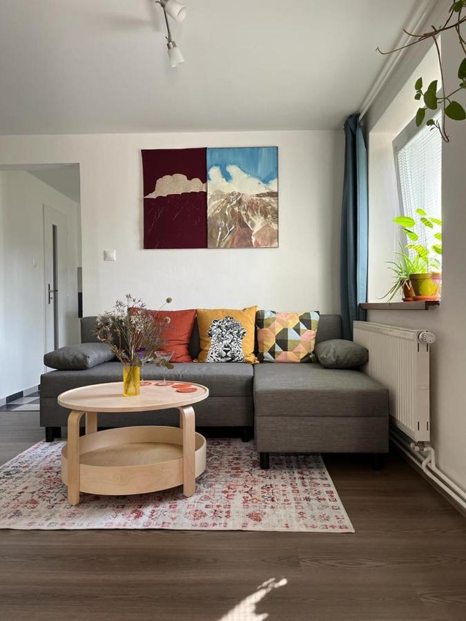 Jask Apartment *
