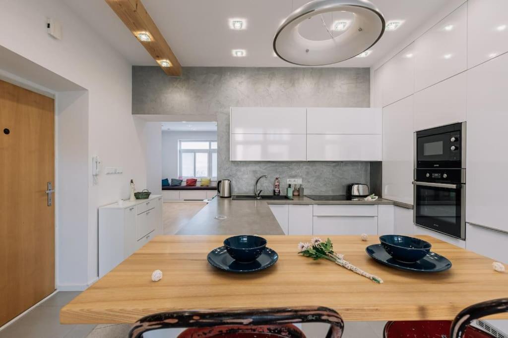 Apartment Retreat *
