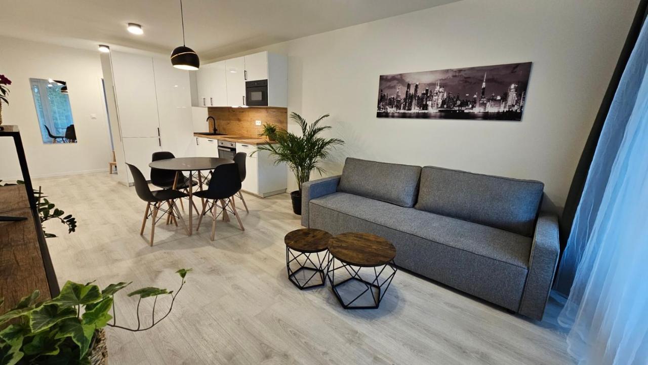 2 With Terrace, 2ak Bratislava