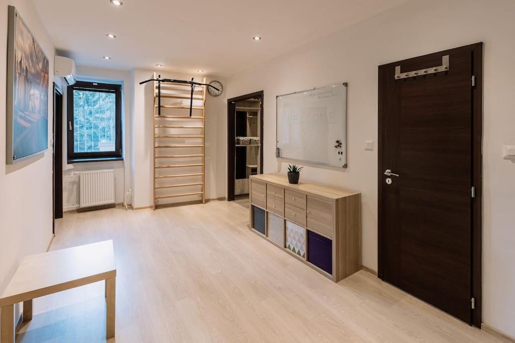 Apartment Modern Elegance Retreat