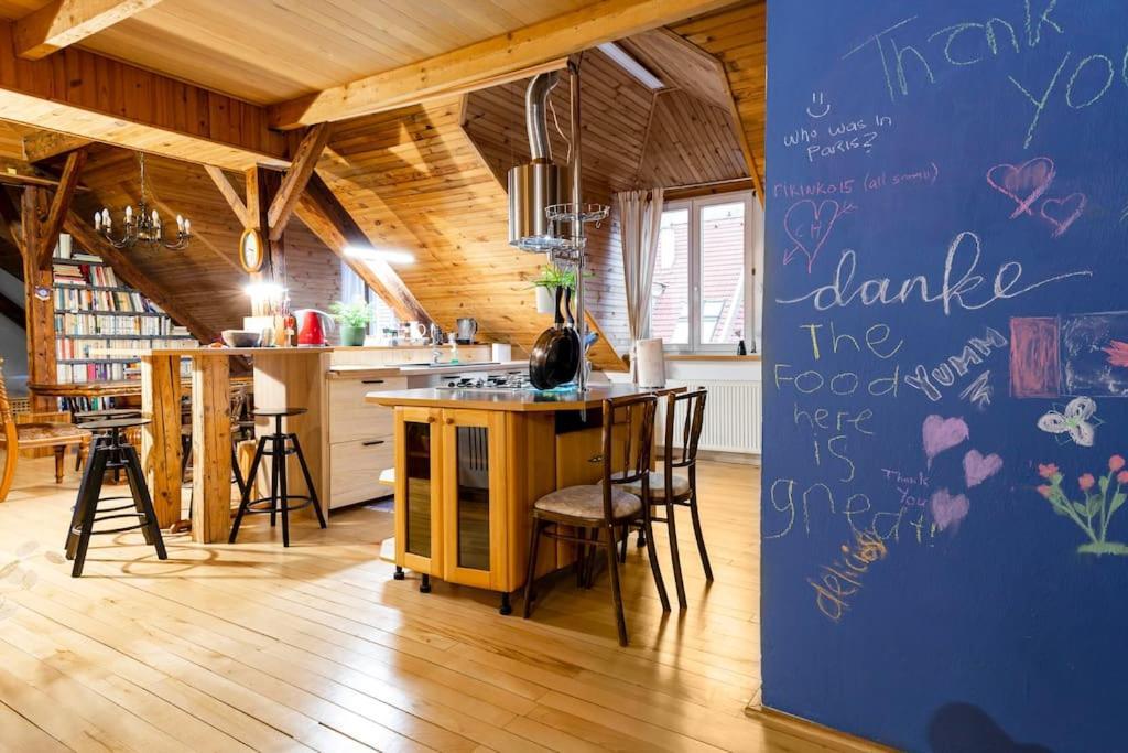 Rooftop 180m2 Loft With Private Sauna, Apartment